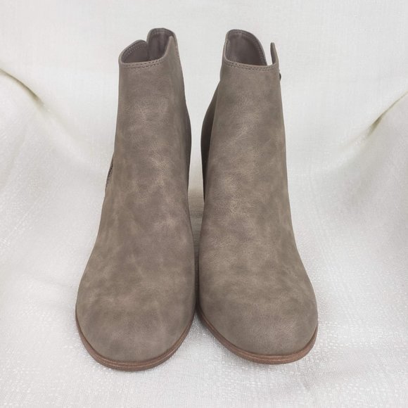 NWOB Michael by Michael Shannon Jenny Booties - Picture 3 of 5